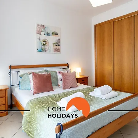 #316 Flat New Town By Holidays شقة *